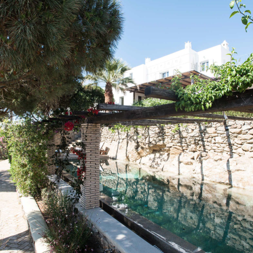 Villa Orama | ViLLa à Maykonos 1 Location Villa Orama Mykonos – vue extérieure de la propriété