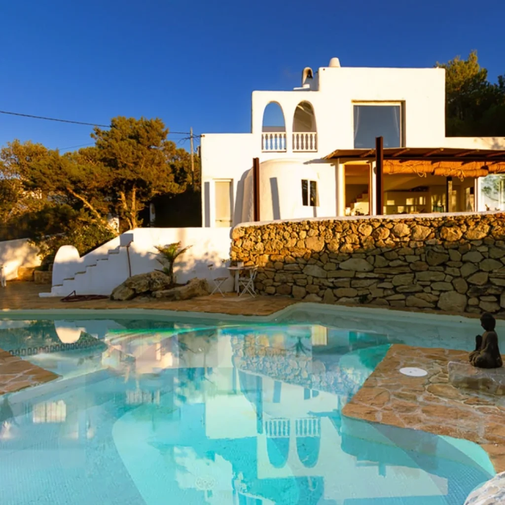 Sa Galera Villa | Villa Ibiza 1 Location Villa Sa Galera Villa Ibiza – vue extérieure de la propriété