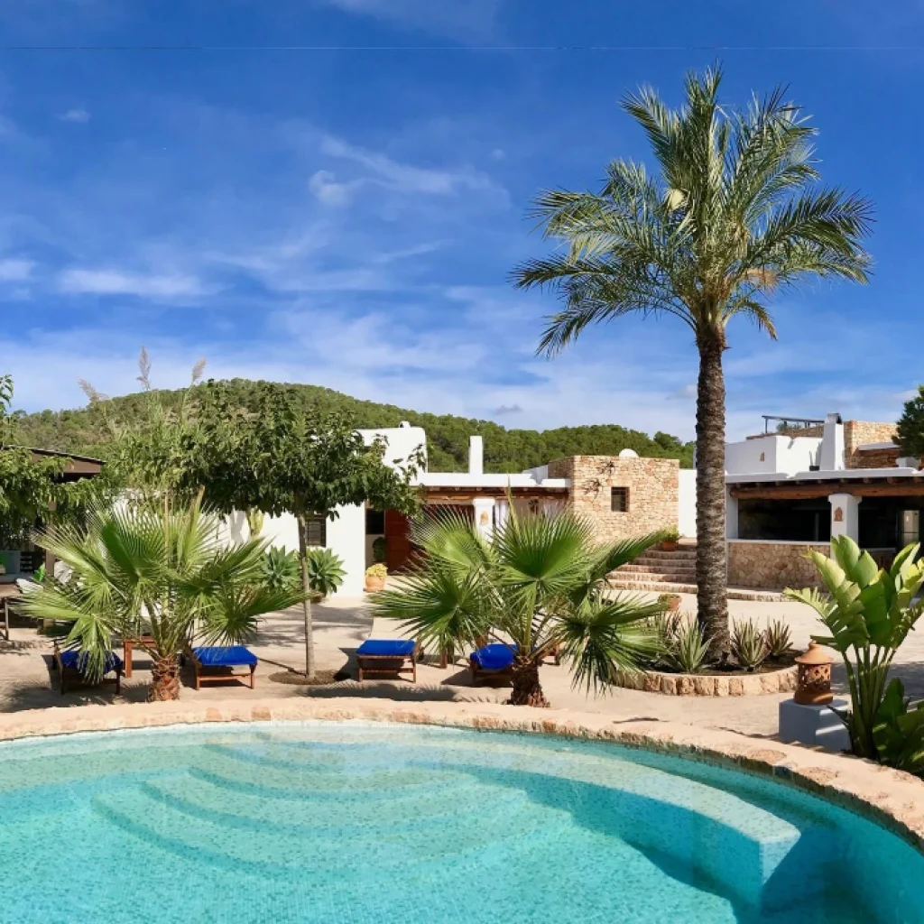 Villa Baikal | Villa Ibiza 1 Location Villa Baikal Ibiza – vue extérieure de la propriété