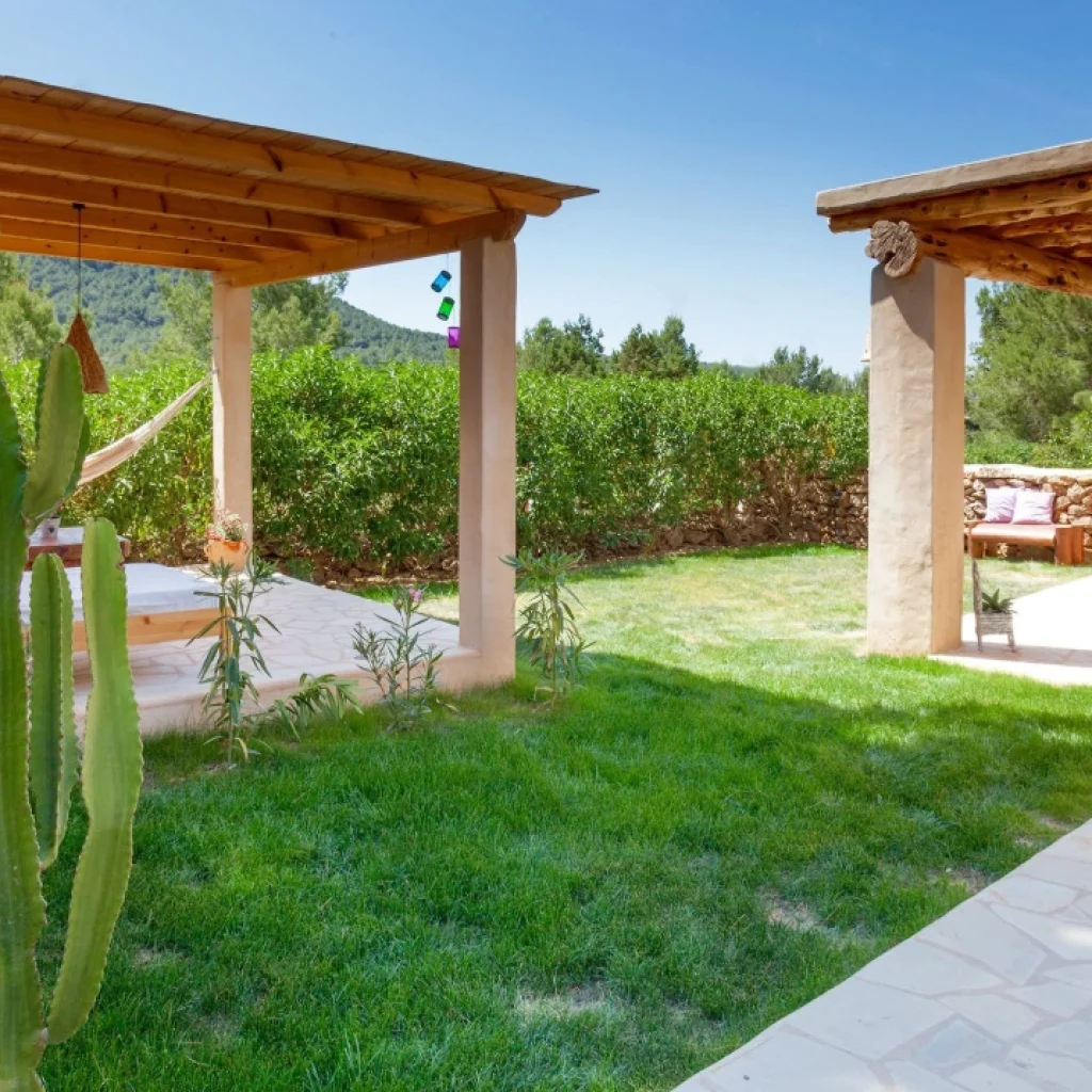 Villa Lidia | Villa Ibiza 1 Location Villa Lidia Ibiza – vue extérieure de la propriété