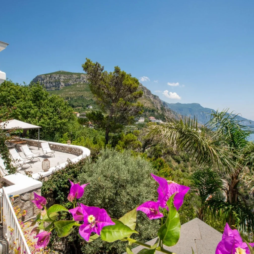 Villa Lamaro | Villa Amalfi Coast 1 Location Villa Lamaro Côte Amalfitaine – vue extérieure de la propriété