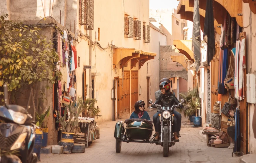 Excursion en Side-Car Vintage à Marrakech