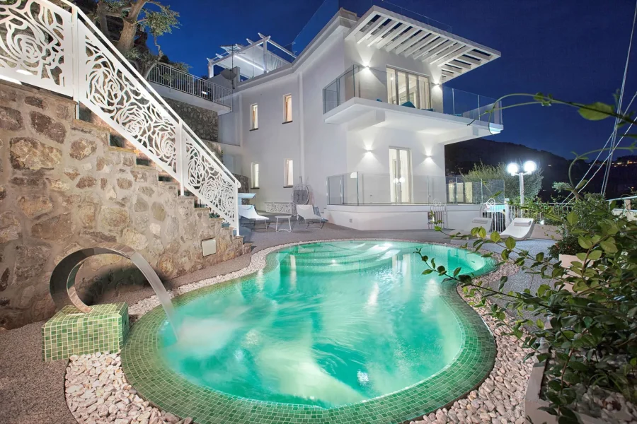 Location Villa Del Cantone Sorrente – façade de la villa
