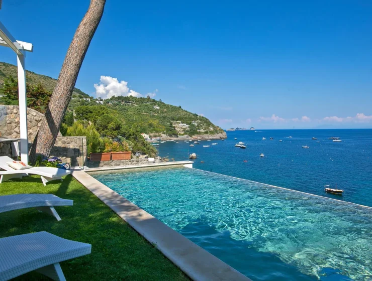Location Villa Ieranto Sorrente – piscine et terrasse