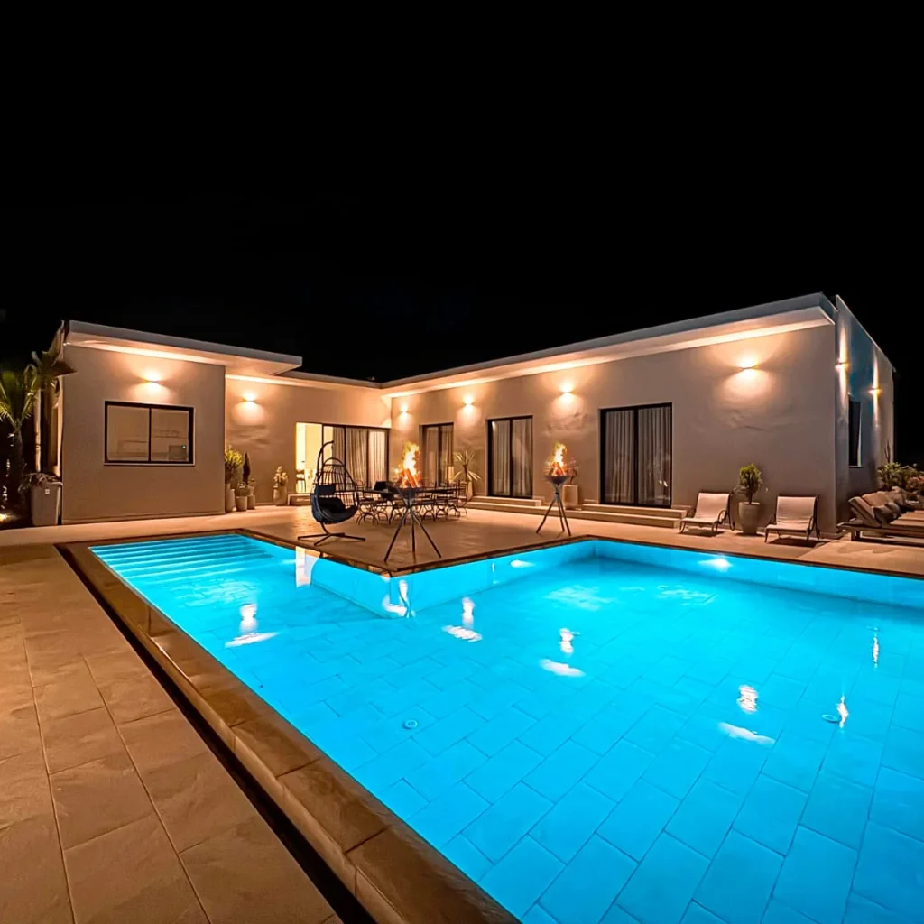 Villa Marrakech avec cuisinière : repas sur mesure et séjour privé 4 villa Marrakech avec cuisinière préparant un repas marocain