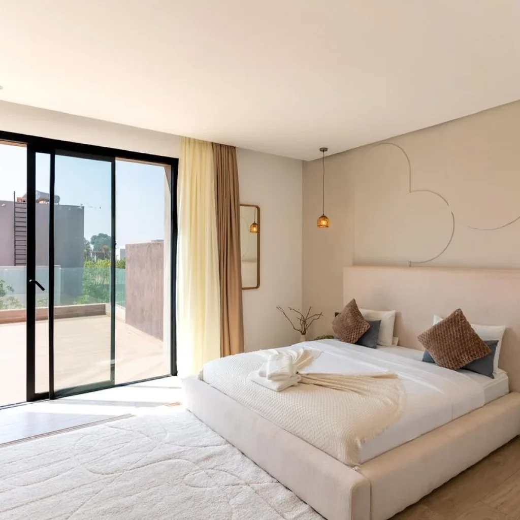 Villa Marrakech Médina avec patio, piscine privée et architecture marocaine