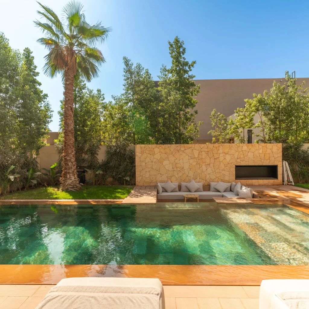 Location villa Marrakech Semlalia : le guide du quartier 3 Villa avec piscine privée à Marrakech dans un domaine résidentiel